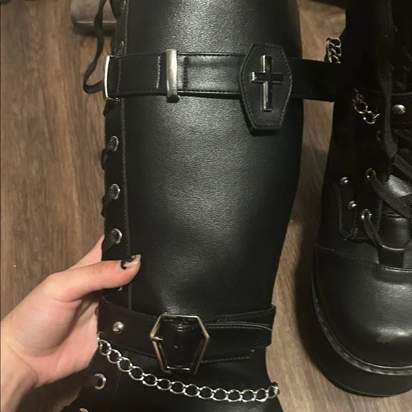 gothic platform boots - Picture 3 of 4